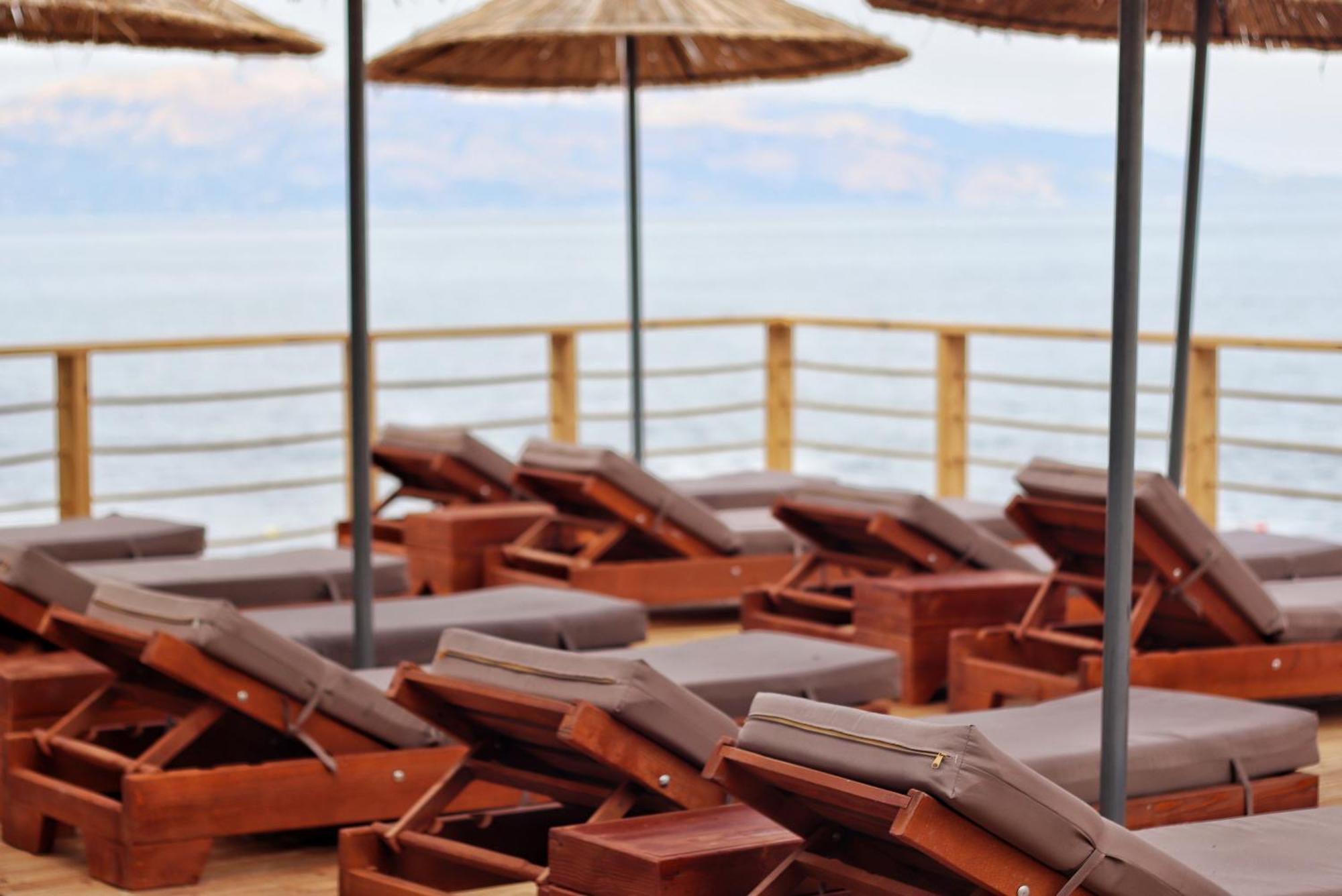 Jad Rooms Sarandë Exterior foto