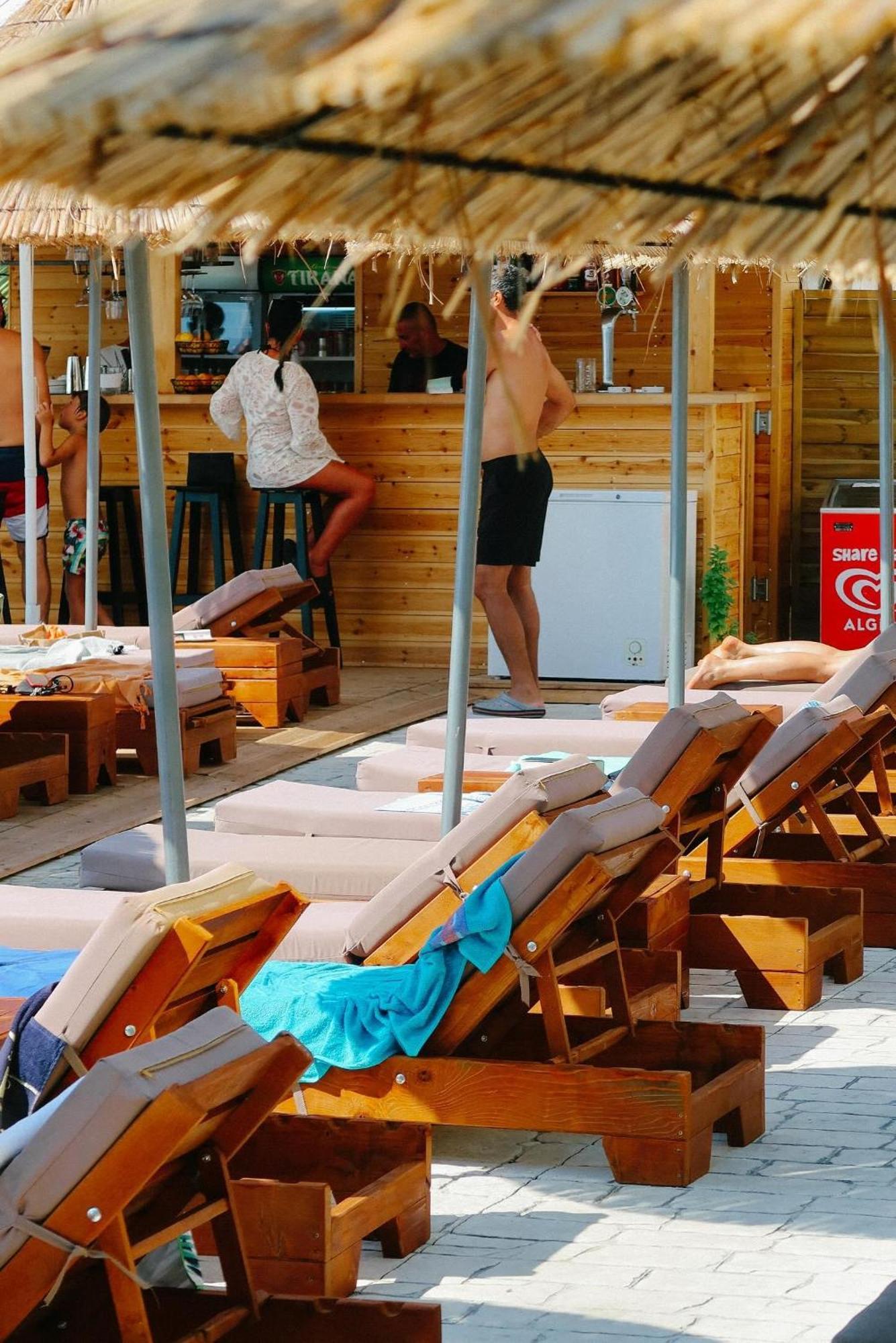 Jad Rooms Sarandë Exterior foto